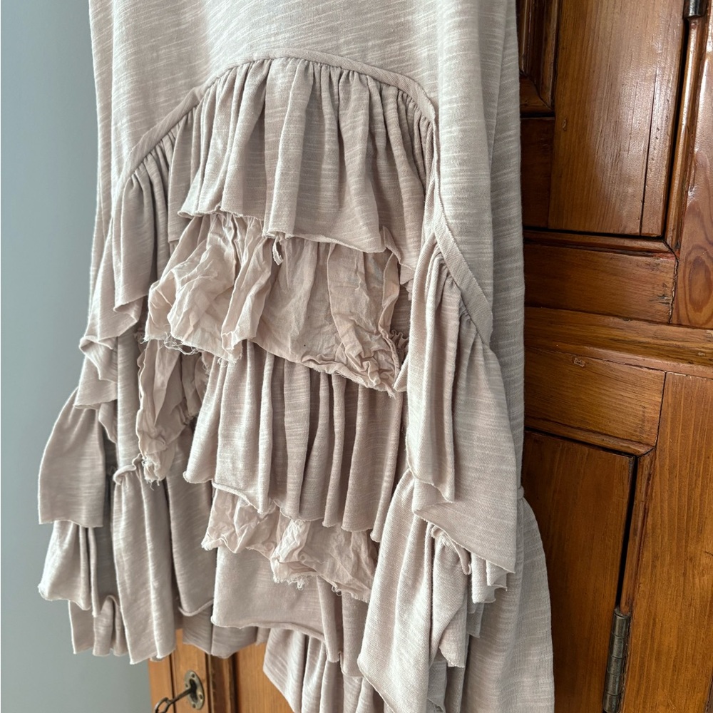 Ciel Asymmetrical Ruffled Top - Picture 2 of 5